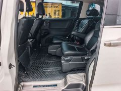 Honda Odyssey 2.0L Sharp Comfort Edition - ფოტო 11