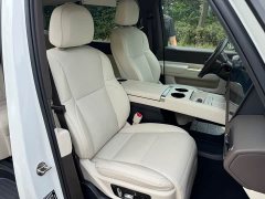 Li Auto Li Xiang MEGA 2024 Ultra - ფოტო 15