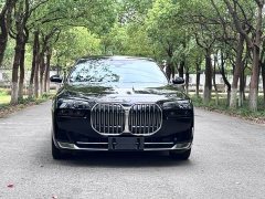 BMW 7 Series 735Li Luxury Package - ფოტო 1