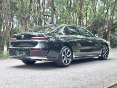 BMW 7 Series 735Li Luxury Package - ფოტო 11
