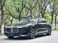 BMW 7 Series 735Li Luxury Package - ფოტო 2