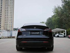 Tesla Model Y Standard Range RWD - ფოტო 16