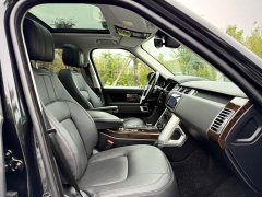 Land Rover Range Rover 2020 3.0 L6 Heritage Edition - ფოტო 17