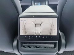 Tesla Model Y L Long Range All-Wheel Drive - ფოტო 18
