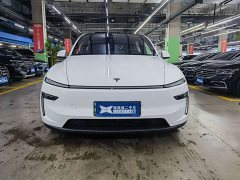 Tesla Model Y L Long Range All-Wheel Drive - ფოტო 2