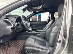 Lexus UX 2020 260h Explorer Fun Edition - ფოტო 12