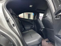 Lexus UX 2020 260h Explorer Fun Edition - ფოტო 15
