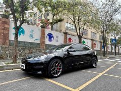 Tesla Model 3 Performance All-Wheel Drive - ფოტო 1