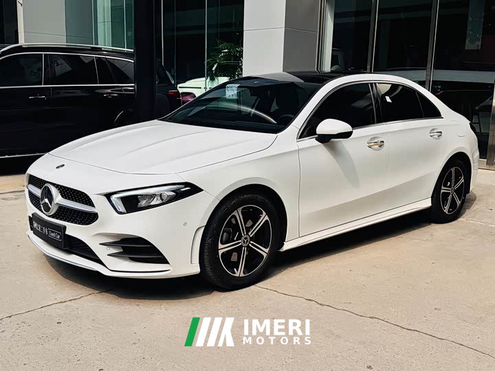 Mercedes-Benz A-Class Facelift A 200 L Sport Sedan Fashion Edition