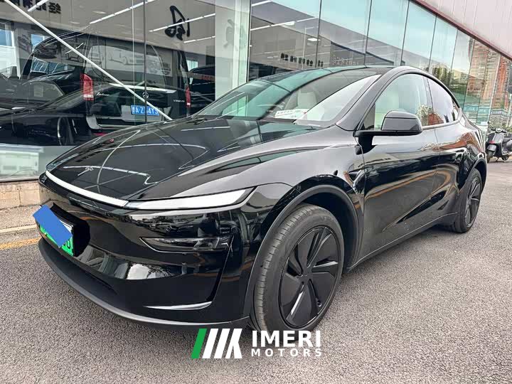 Tesla Model Y Rear-Wheel Drive
