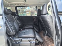 Honda Odyssey 2.0L e:HEV Sharp Radiance Edition - ფოტო 11