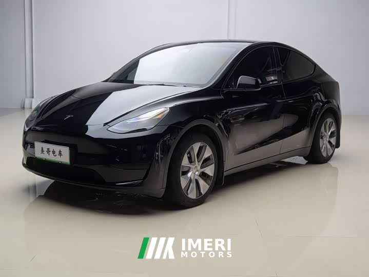 Tesla Model Y Facelift Rear-Wheel Drive