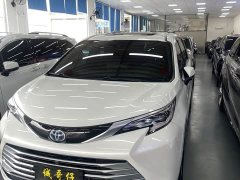 Toyota Sienna 2021 2.5L Hybrid Premium Edition - ფოტო 1
