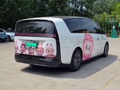 Li Auto MEGA Home Family Edition - ფოტო 4
