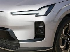 Volvo XC70 Plug-in Hybrid AWD Extended Range Core - ფოტო 14
