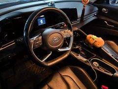 Hyundai Elantra 1.5L CVT Luxury - ფოტო 12