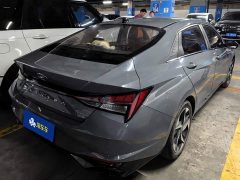 Hyundai Elantra 1.5L CVT Luxury - ფოტო 3