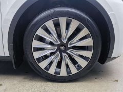 Tesla Model Y 2022 Facelift Long Range All-Wheel Drive - ფოტო 17