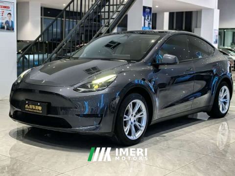 2023 Tesla Model Y Rear-Wheel Drive