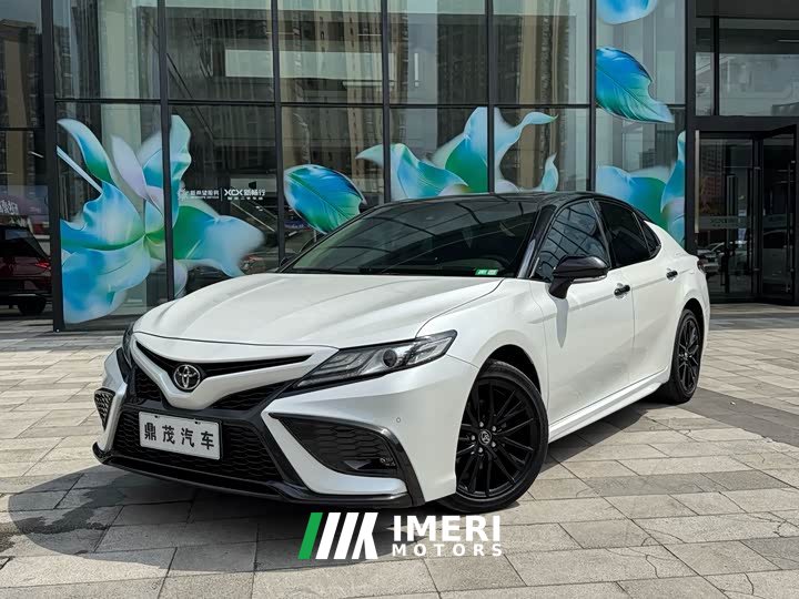 Toyota Camry 2.5S Knight Edition - ავტომობილი ჩინეთიდან