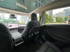 Tesla Model Y Rear-Wheel Drive - photo 18