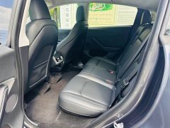 Tesla Model Y Rear-Wheel Drive - ფოტო 13