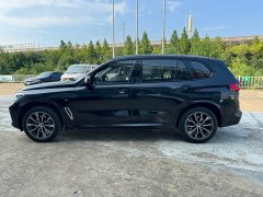 BMW X5 2022 xDrive 30Li Luxury M Sport Package - ფოტო 2
