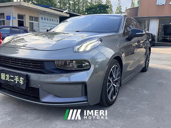 Lynk & Co 03 1.5T DCT Pro