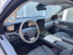 Lincoln Navigator 2020 Presidential Series 3.5T - ფოტო 3