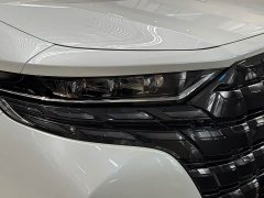 Toyota Alphard Twin Engine 2.5L Premium Edition - ფოტო 17