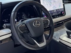 Lexus LM 2023 500h Six-Seat Premium Edition - ფოტო 8