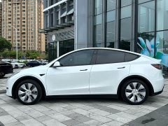 Tesla Model Y 2022 Facelift Rear-Wheel Drive - ფოტო 3
