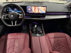 BMW 5 Series 525Li M Sport Package - ფოტო 5