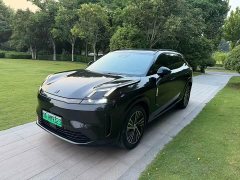 Lynk & Co Geely Lynk & Co 08 EM-P 2023 120km Extended Range Halo - ფოტო 1