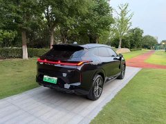 Lynk & Co Geely Lynk & Co 08 EM-P 2023 120km Extended Range Halo - ფოტო 6