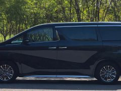 Toyota Vellfire Crown Hybrid 2.5L HV Premium Edition - photo 4