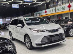 Toyota Sienna 2021 2.5L Hybrid Premium Edition - ფოტო 3