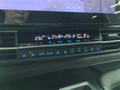 Toyota Sienna 2021 2.5L Hybrid Premium Edition - ფოტო 9