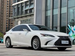Lexus ES 2021 300h Executive - ფოტო 3
