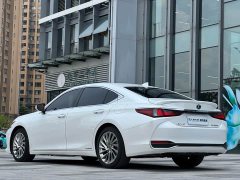 Lexus ES 2021 300h Executive - ფოტო 4