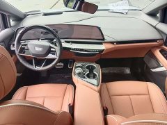 Zeekr IQ Aoge Four-Wheel Drive Long-Range Edition - ფოტო 11