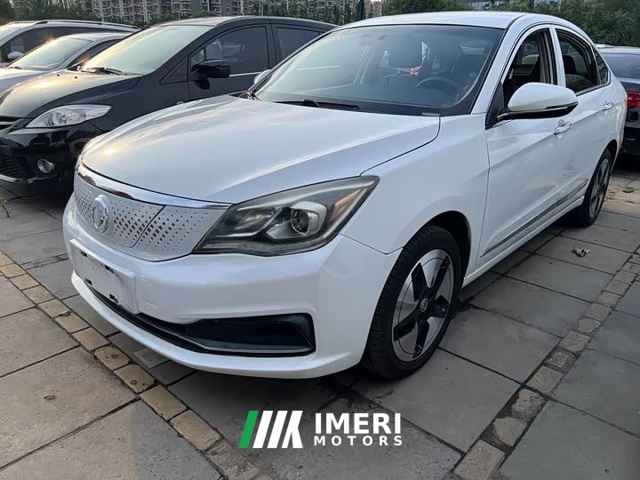 Dongfeng Fengshen E70 500 Super Comfort Edition