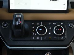 Land Rover Defender 2024 110 3.0T P400 Dark Edition - ფოტო 14
