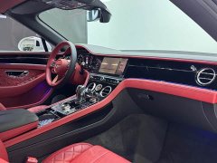 Bentley Continental 4.0T GT V8 Convertible - ფოტო 12