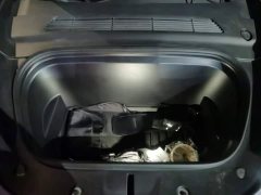 Tesla Model Y Rear-Wheel Drive - ფოტო 10