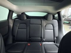 Tesla Model Y Long Range All-Wheel Drive - ფოტო 19