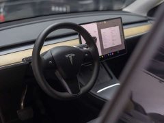 Tesla Model Y Rear-Wheel Drive - ფოტო 14