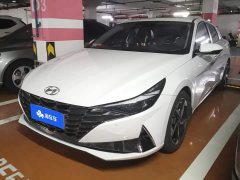 Hyundai Elantra 2022 1.5L CVT Luxury - ფოტო 1