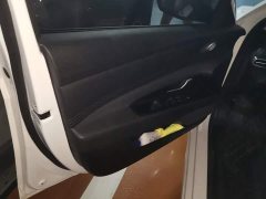 Hyundai Elantra 2022 1.5L CVT Luxury - ფოტო 7