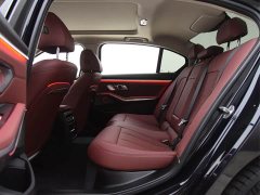 BMW 3 Series 320Li M Sport Package - ფოტო 9